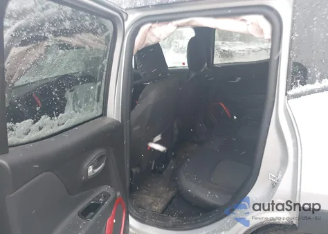 2017 Jeep Renegade Trailhawk 4X4 from USA, damaged, VIN ZACCJBCB5HPE92159